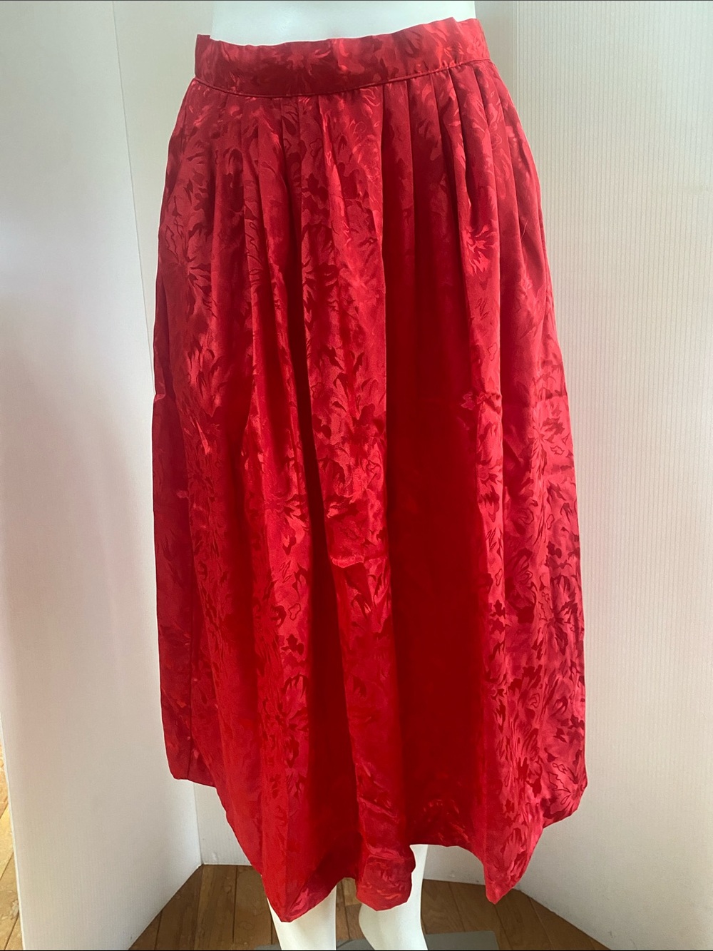 Red Jacquard Gathered Midi Skirt